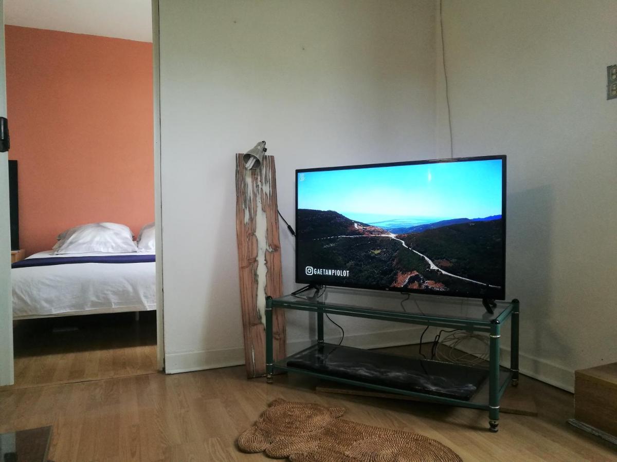 Joli Appartement Dans Villa Entre Nice Et L'Arriere Pays Castagniers Exterior foto